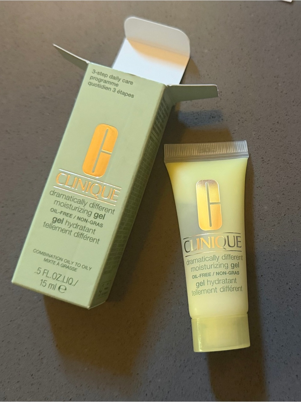 🆕Clinique Dramatically Different Moisturizing Gel - 0.5 Oz TSA Friendly 🆓 W/ $25